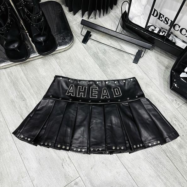 Product image - Chân Váy Da cạp chữ xếp ly đính khuy