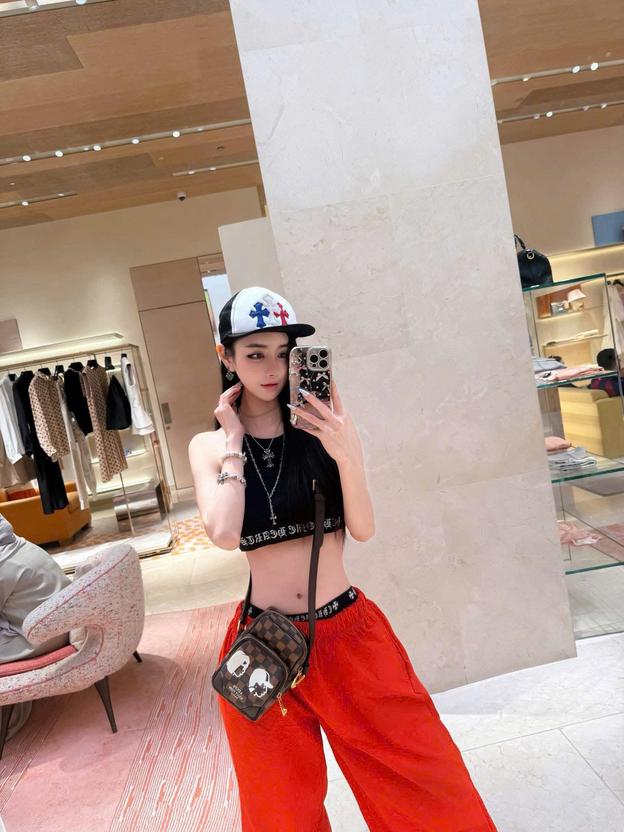 Product image - set áo crt + quần thể thao