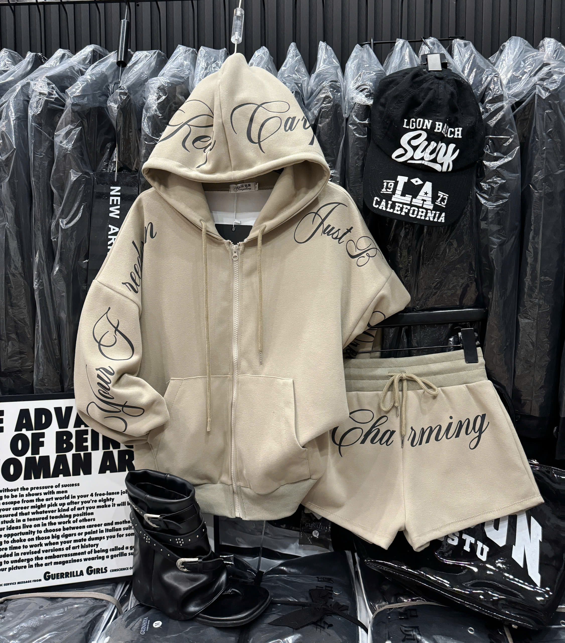 Product image - Set Áo Nỉ Mũ Chaming Mix Quần Shorts