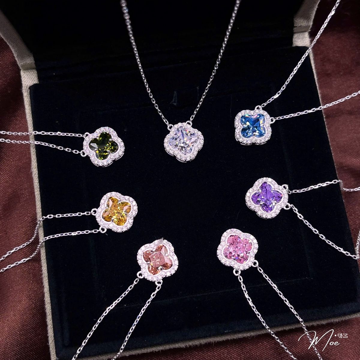 D269 - Dây chuyền cỏ 4 lá đá tự nhiên