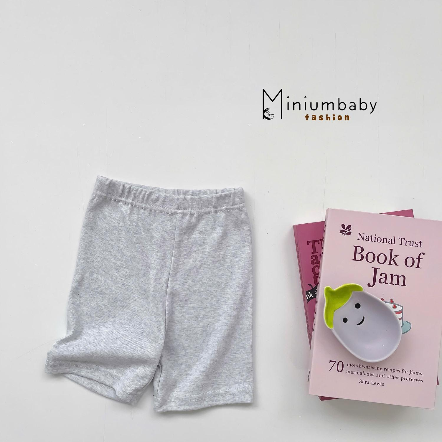 QC1555-quần đùi legging bé gái ghi nhạt