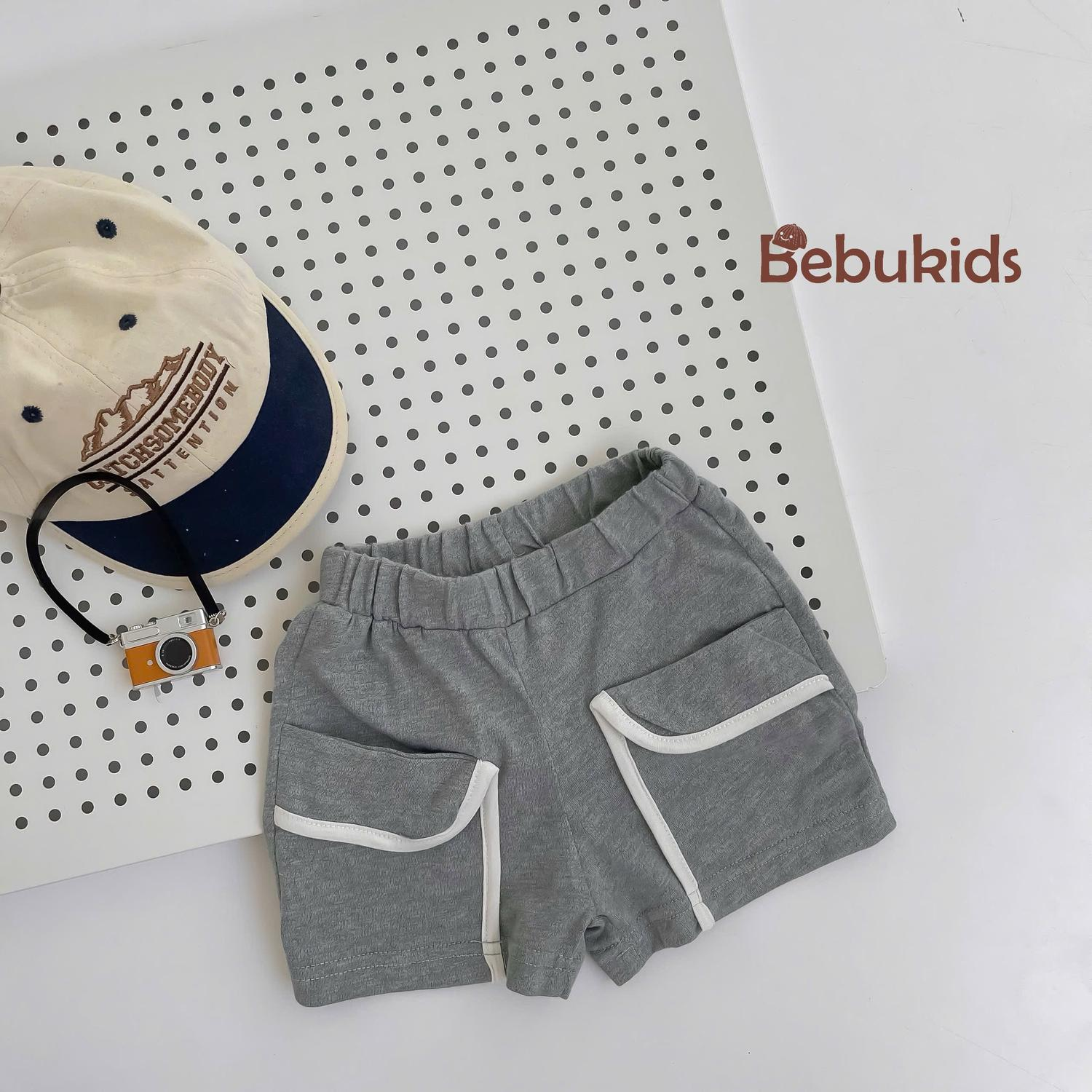 QC2301- quần đùi viền túi bé trai ghi