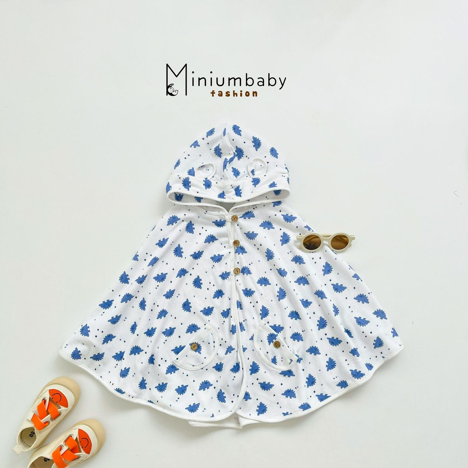 Áo choàng cánh dơi mỏng kl nền trắng