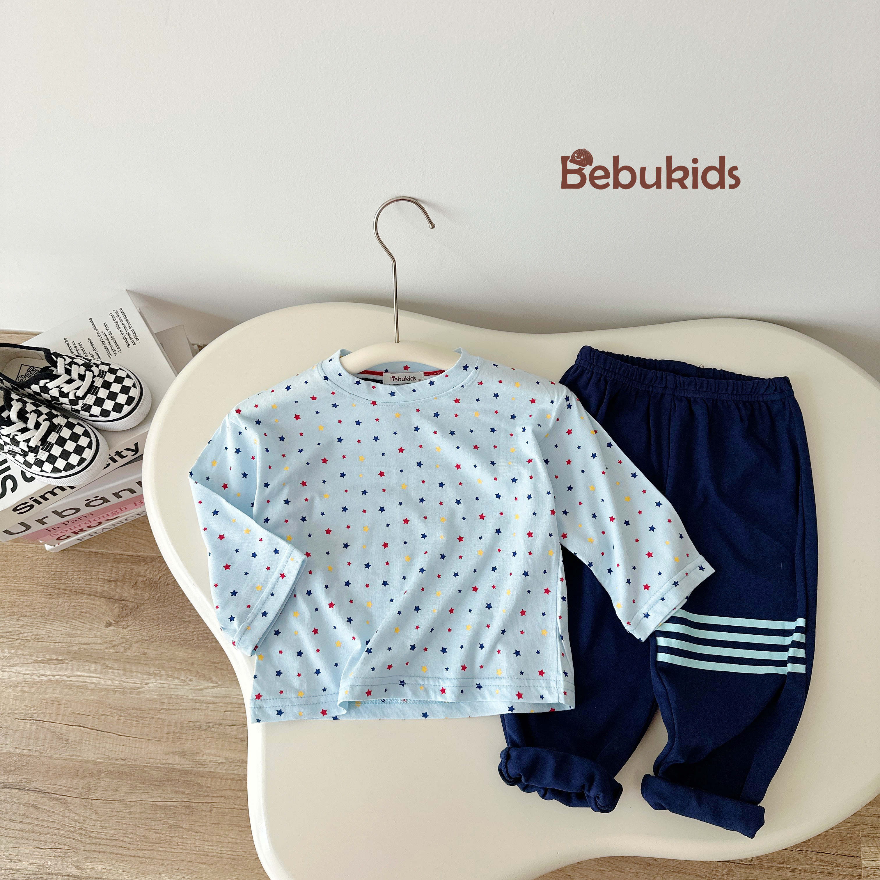 SB2106- bộ dài tay cho bé họa tiết sao