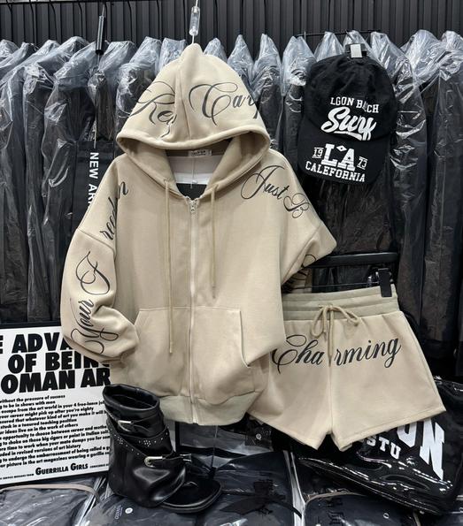 Product image - Set Áo Nỉ Mũ Chaming Mix Quần Shorts