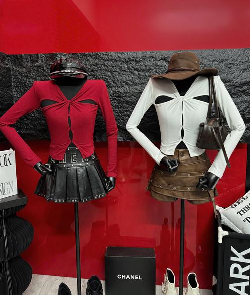 Product image - Áo Cut Out Dọc Độc Đáo