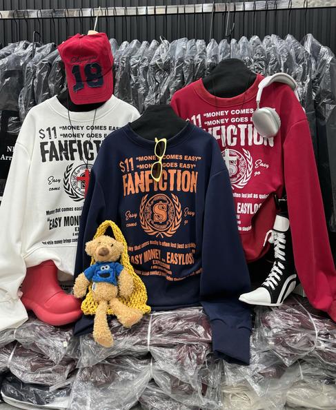 Product image - Áo sweater hình in easy fafic studio