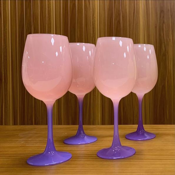 Product image - Two-Colored Wine Glass