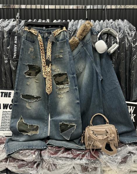 Product image - quần jean rách vá ngụy