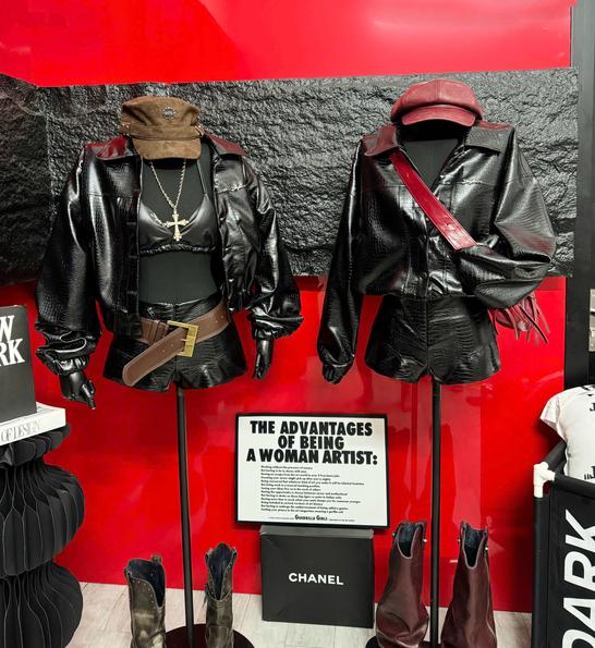 Product image - set áo khoác da + quần shorts kèm áo bra