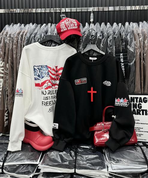 Product image - Áo Nỉ Sweater Tay Dài In logo