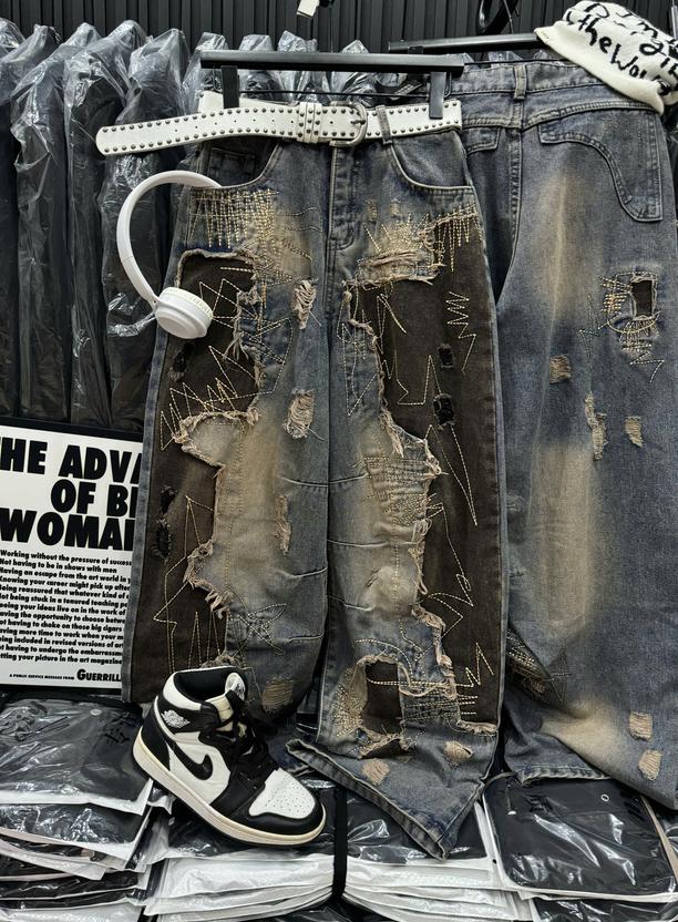 Product image - quần jean phối thêu ziczac