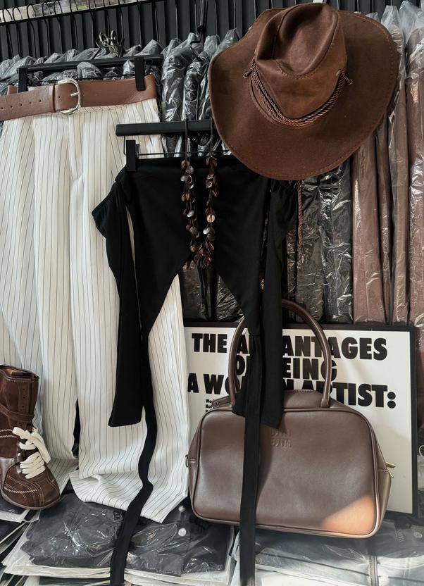 Product image - set áo quây + quần xuông kẻ