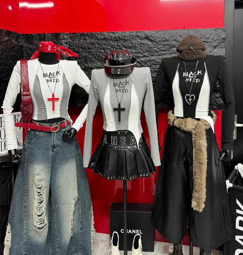 Product image - Áo Crt Black And White