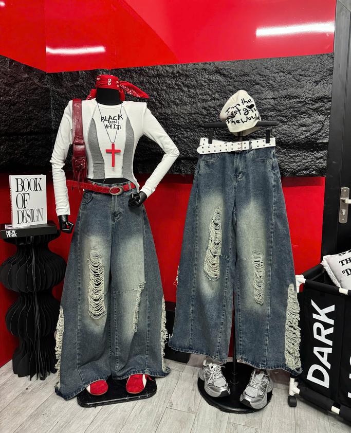 Product image - Quần Jean Xuông Rộng Rách Trước, Sườn Gấu