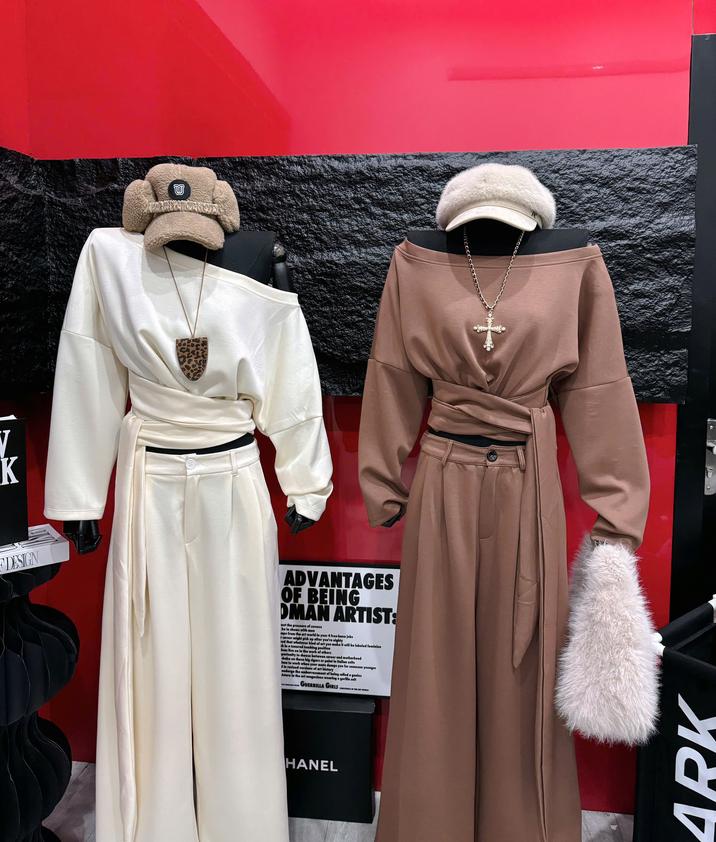 Product image - Set Áo Thun Dáng Dài 1 Dai Và Quần