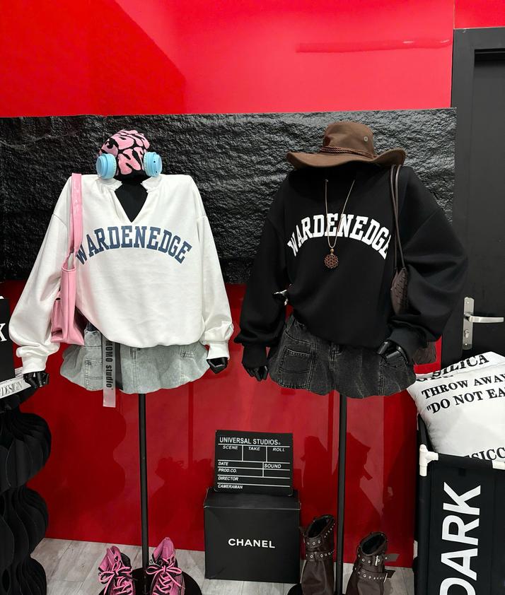 Product image - Áo Sweater Nỉ Chữ