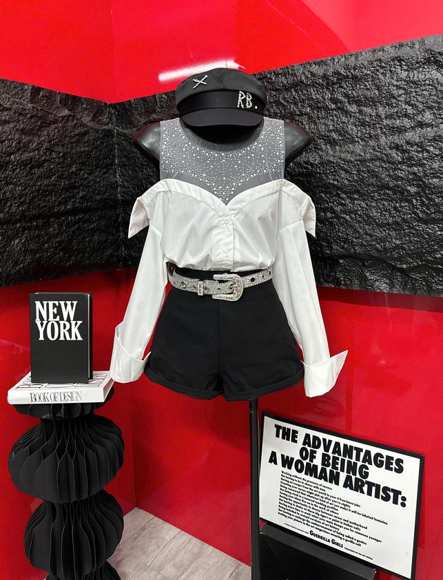 Product image - Áo Sơ Mi Trễ Vai Phối Yếm Đính Đá Bling