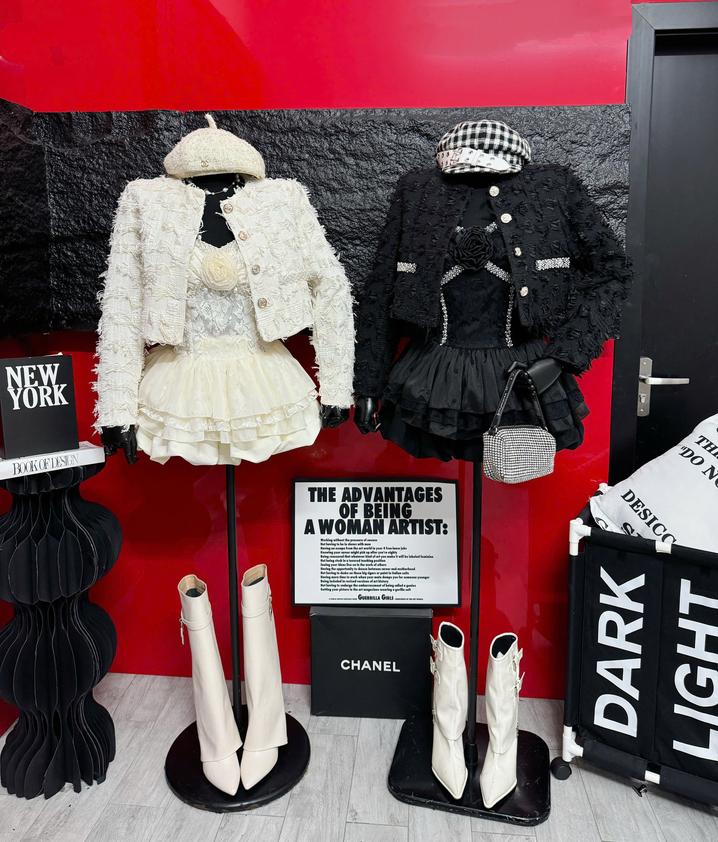 Product image - set áo khoác dạ tua dua phối ngọc + váy cúp ngực