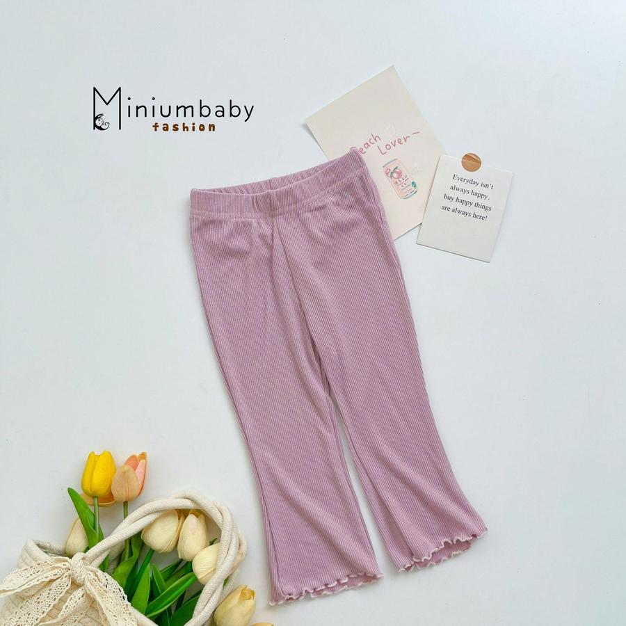 QD1650- quần dài trơn bé gái bèo gấu tím nhạt