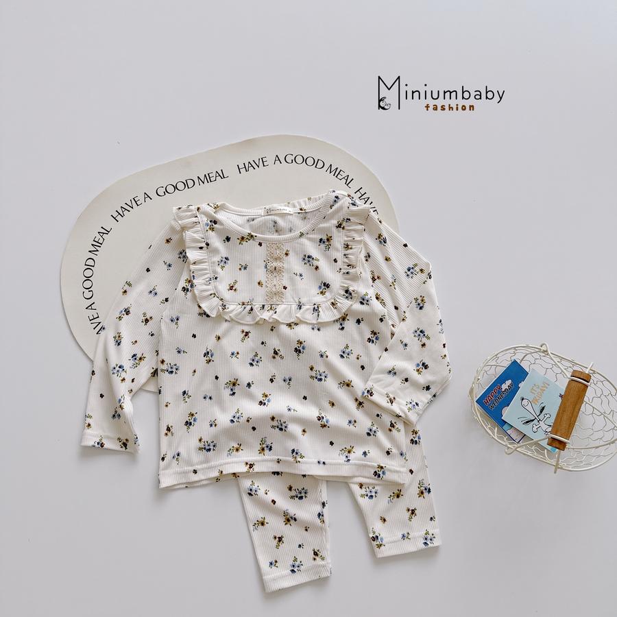 SB2086- bộ dài hoa bé gái bèo cổ vuông trắng