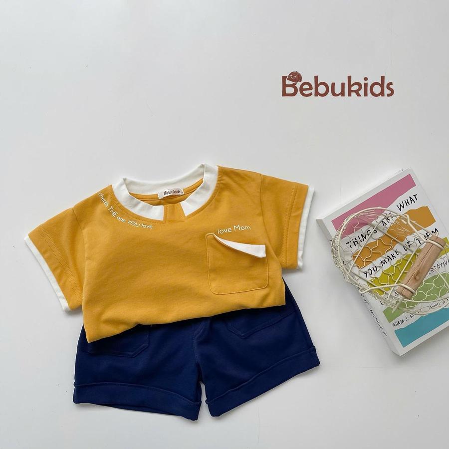 SB2166- bộ cộc tay in chữ cổ, túi ngực gập mép in love mom vàng