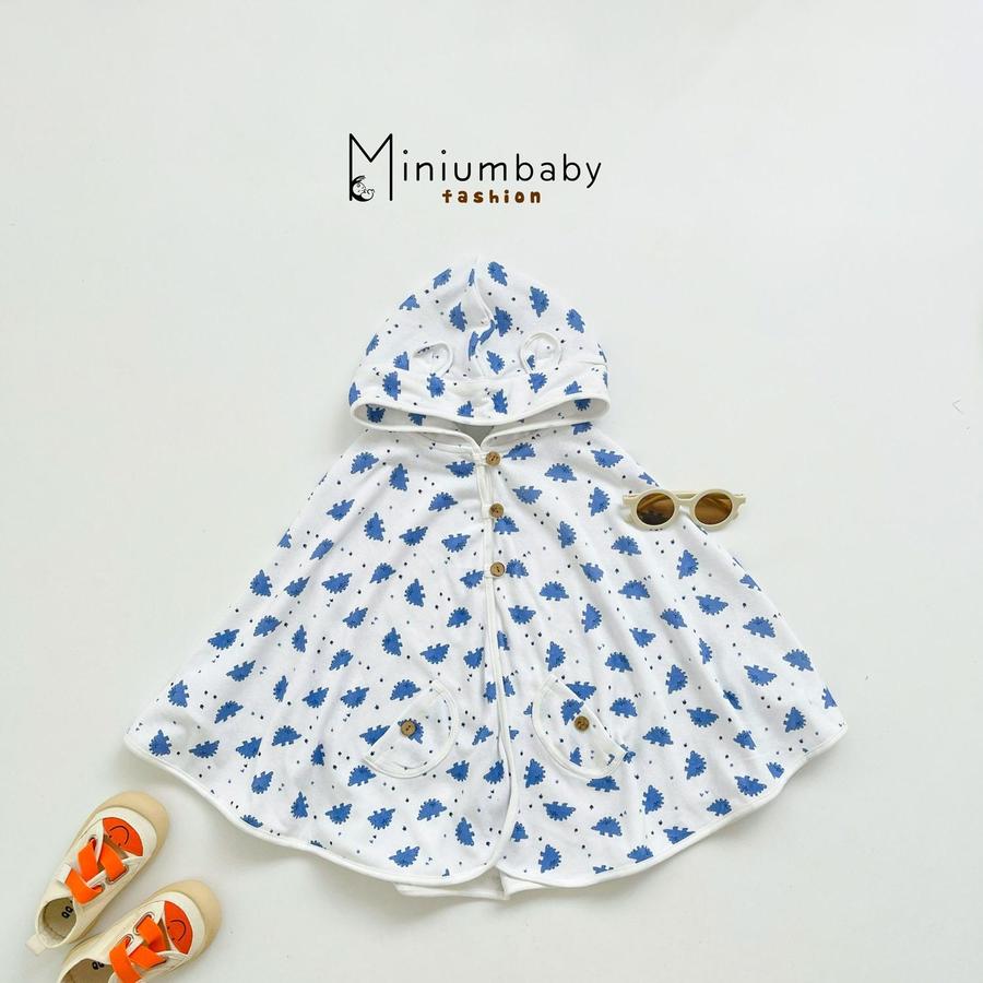 Áo choàng cánh dơi mỏng kl nền trắng