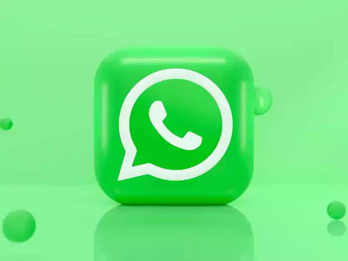 Using WhatsApp broadcasts