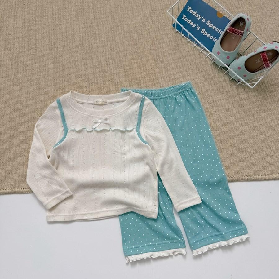 SB2415- bộ dài tay bé gái diễu nách đính nơ phối quần bi áo trắng xanh