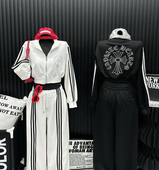 Product image - set áo chrome + quần 3 sọc