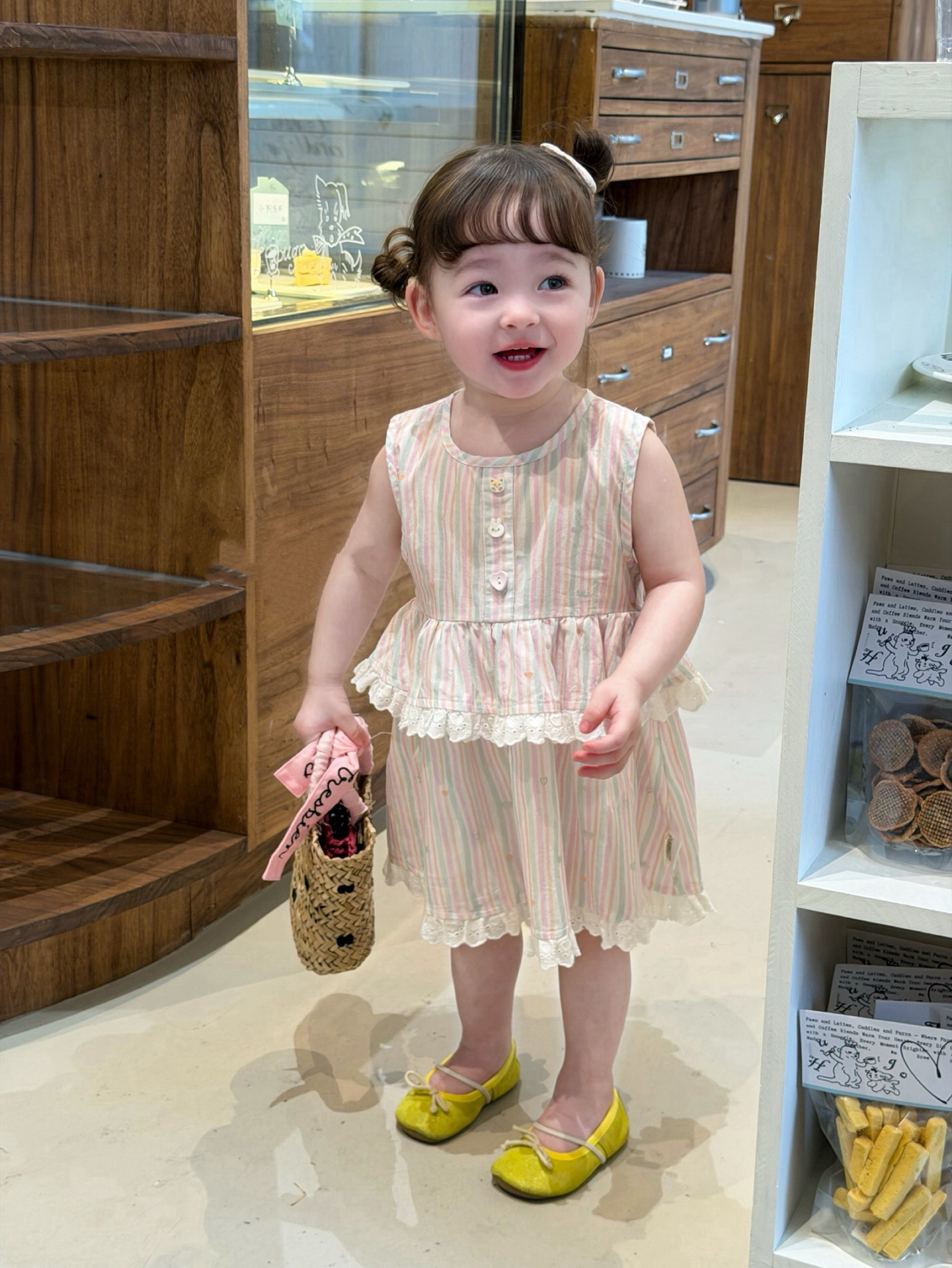 váy kẻ 7 màu cổ viền ren naixiaoxi