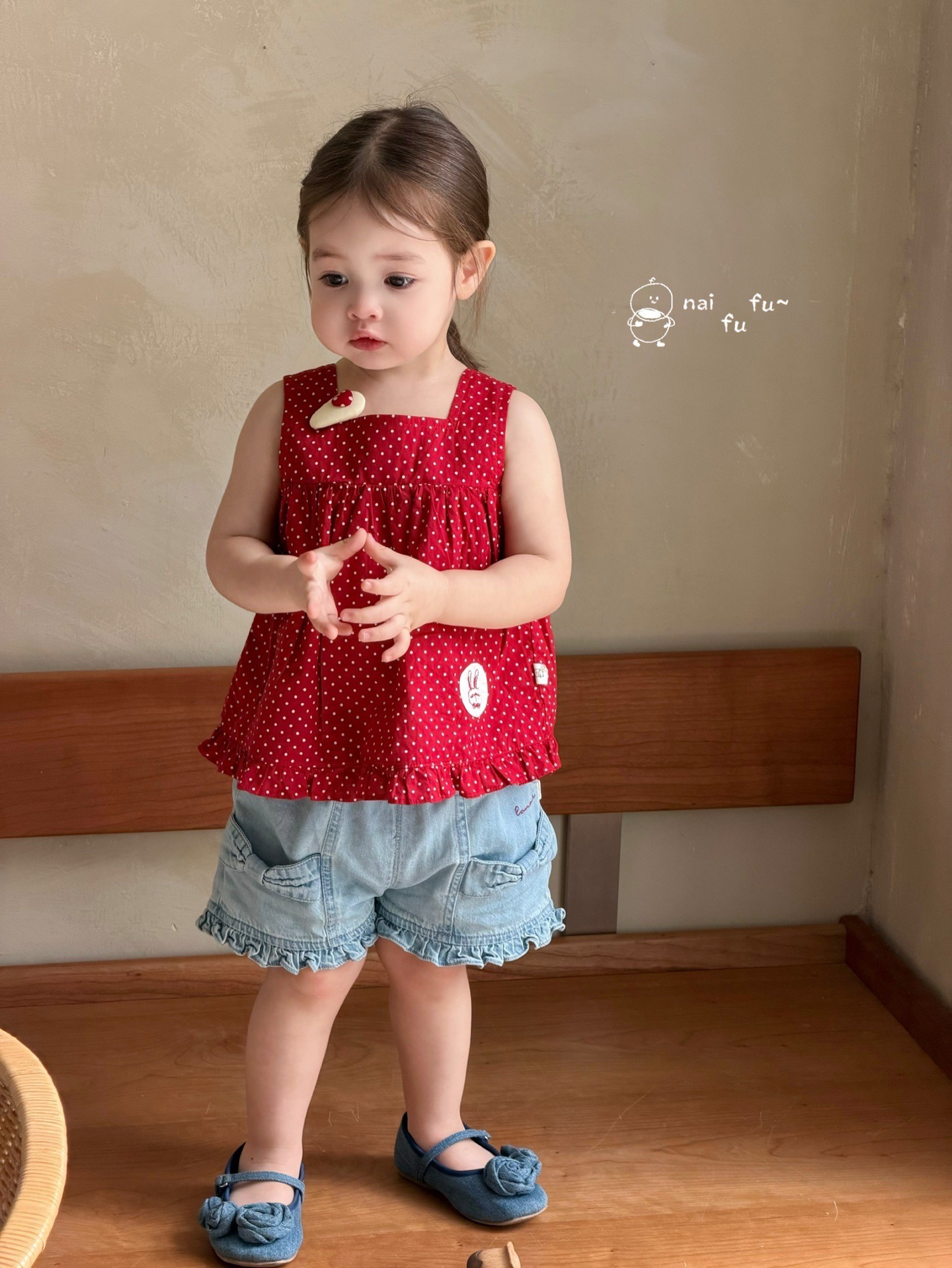 áo đỏ chấm bi+ kẹp tóc n-fufu