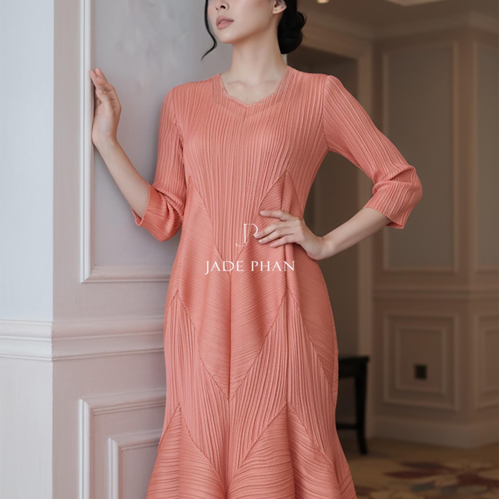 Váy Doris dập ly cao cấp JADEPHAN xếp ly lò xo nhiều màu