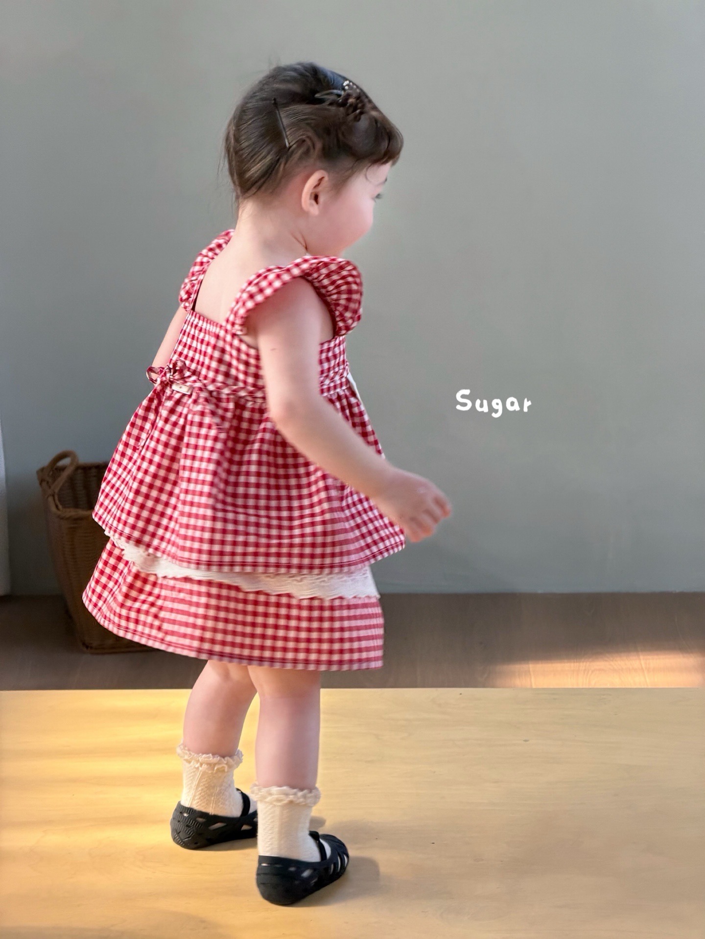 set áo+ chân váy kẻ caro đỏ sugar