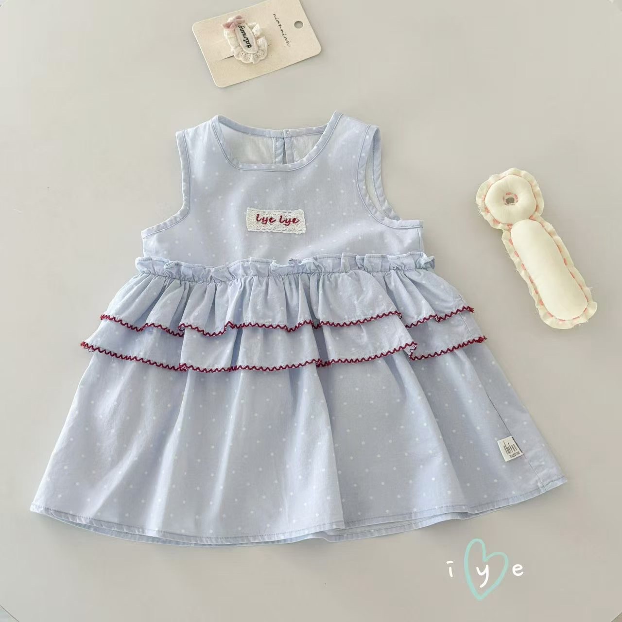 váy chấm bi xanh da trời iye
