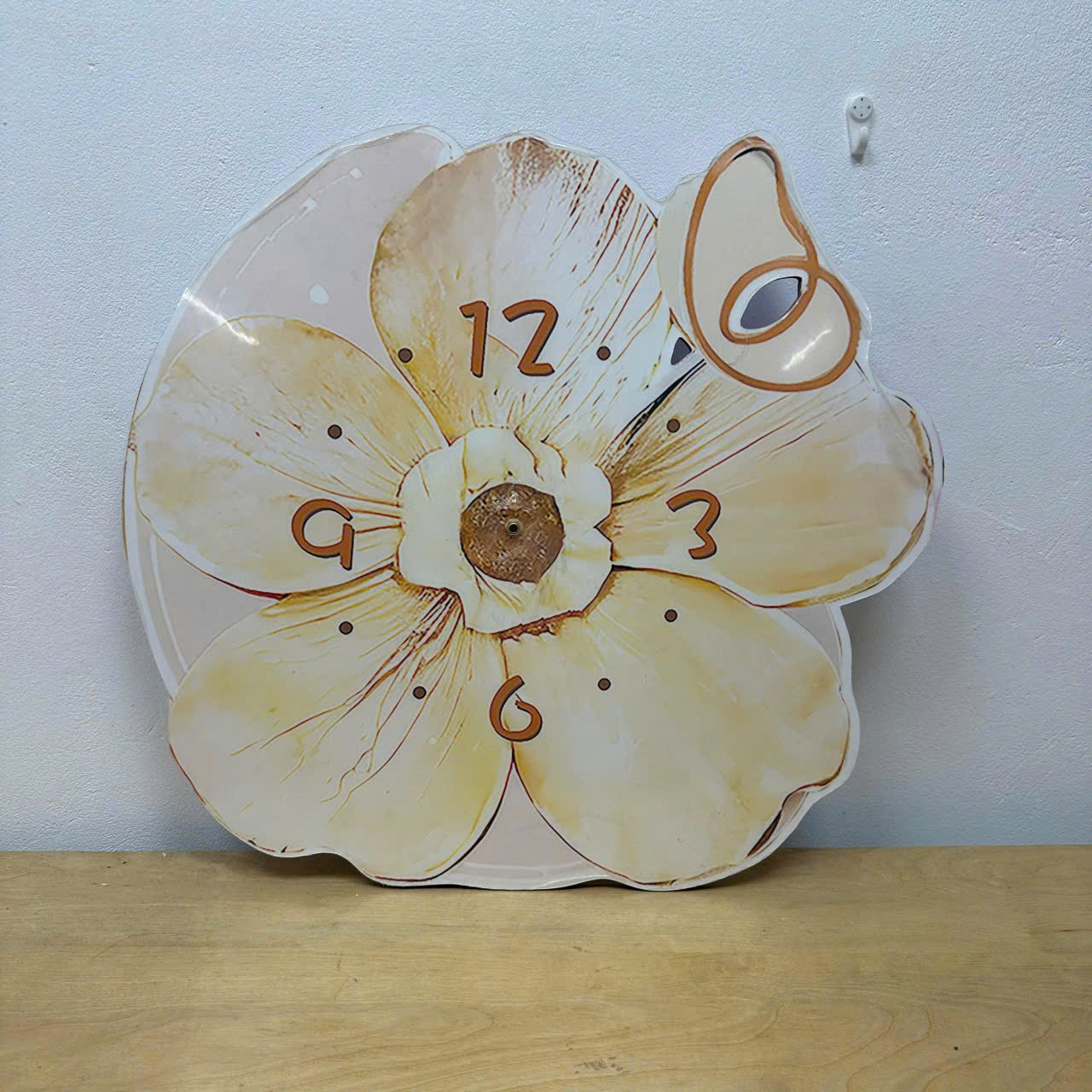 tranh sale cửa hàng 9