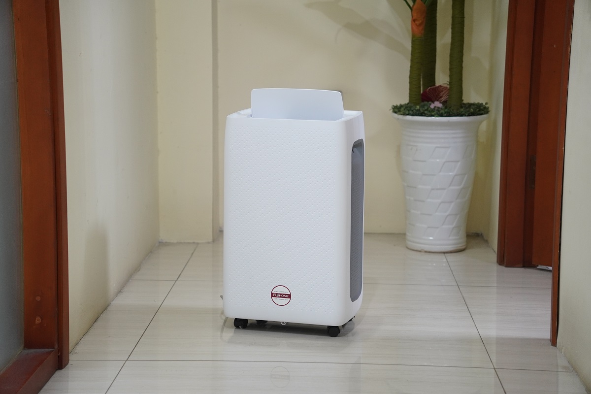 Máy hút ẩm dân dụng Fujihome DH18W