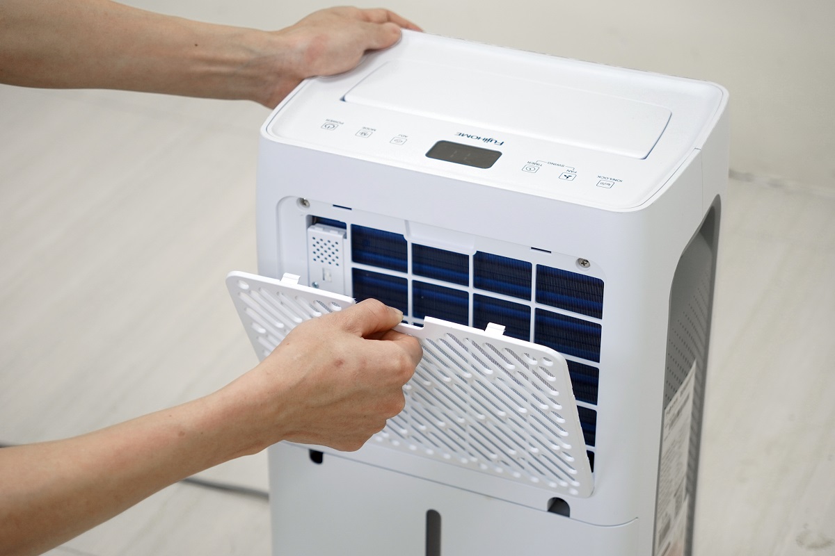 Máy hút ẩm dân dụng Fujihome DH18W