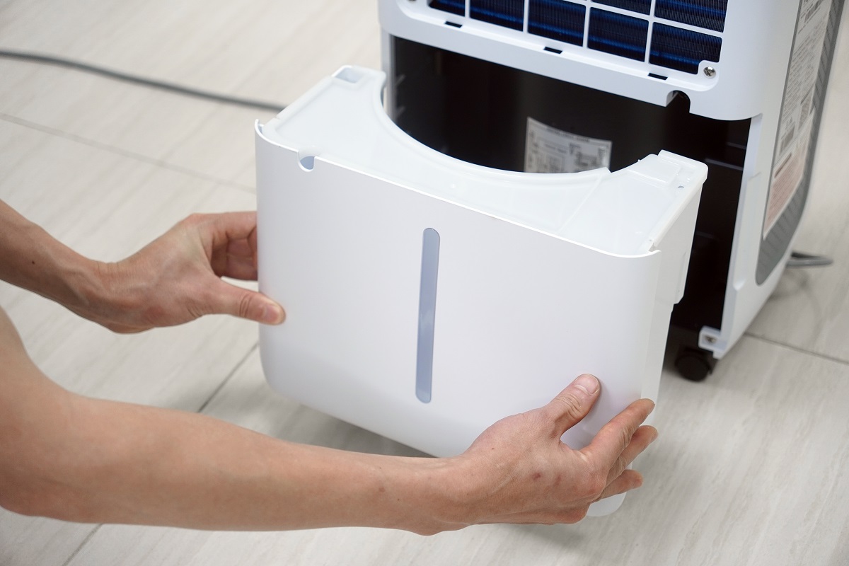 Máy hút ẩm dân dụng Fujihome DH18W