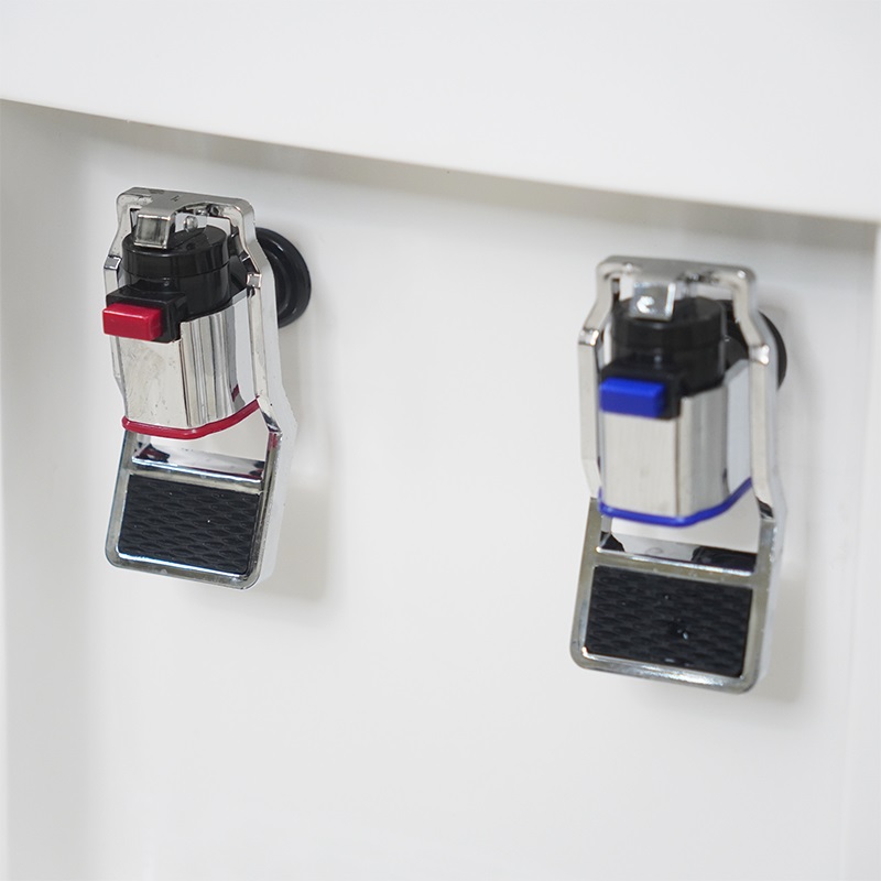 Cây nước nóng lạnh Fujihome WD676C