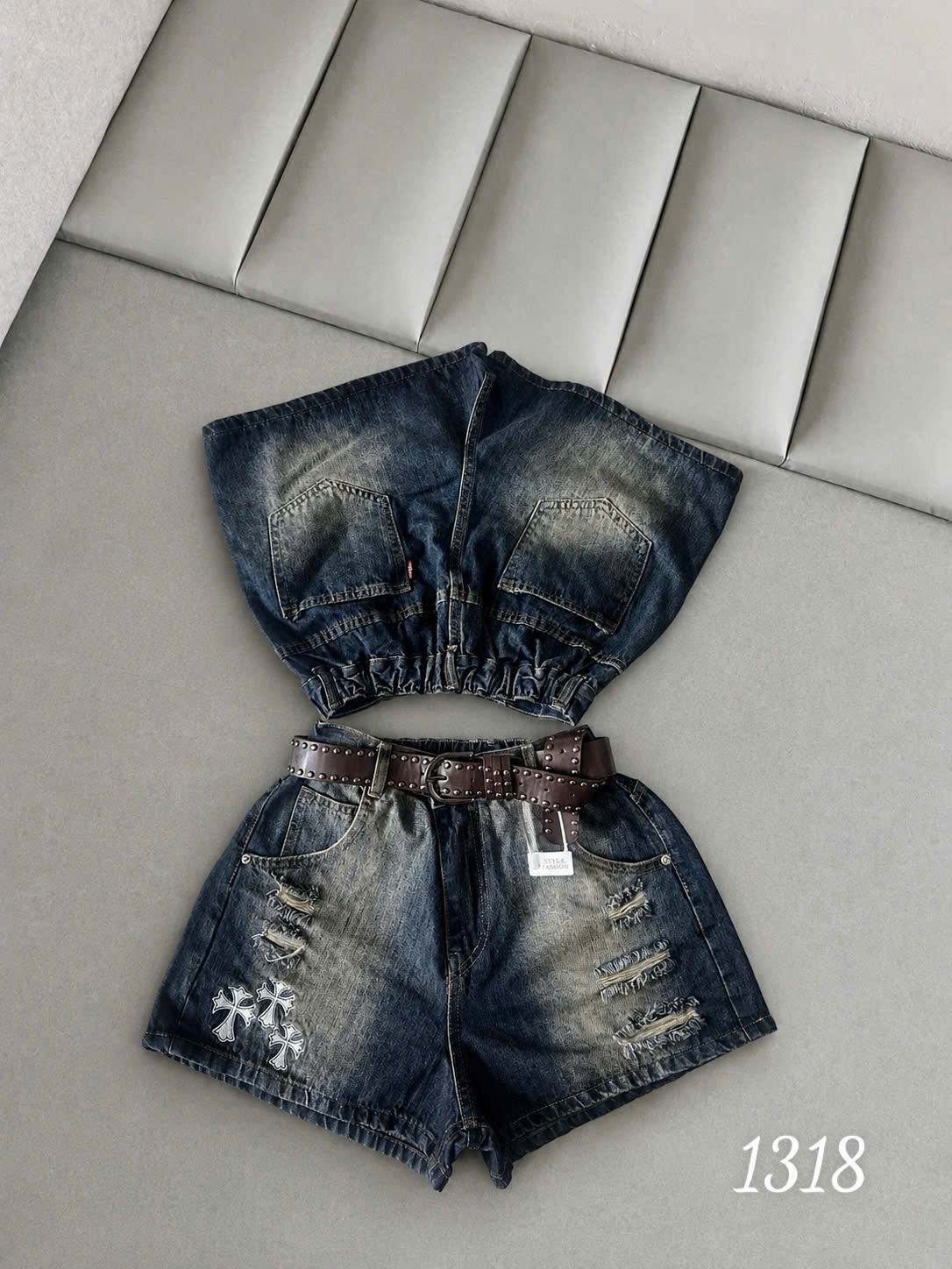 Mặt sau quần short jean bigsize QSJ1318 màu xanh đậm có lưng thun và túi sau