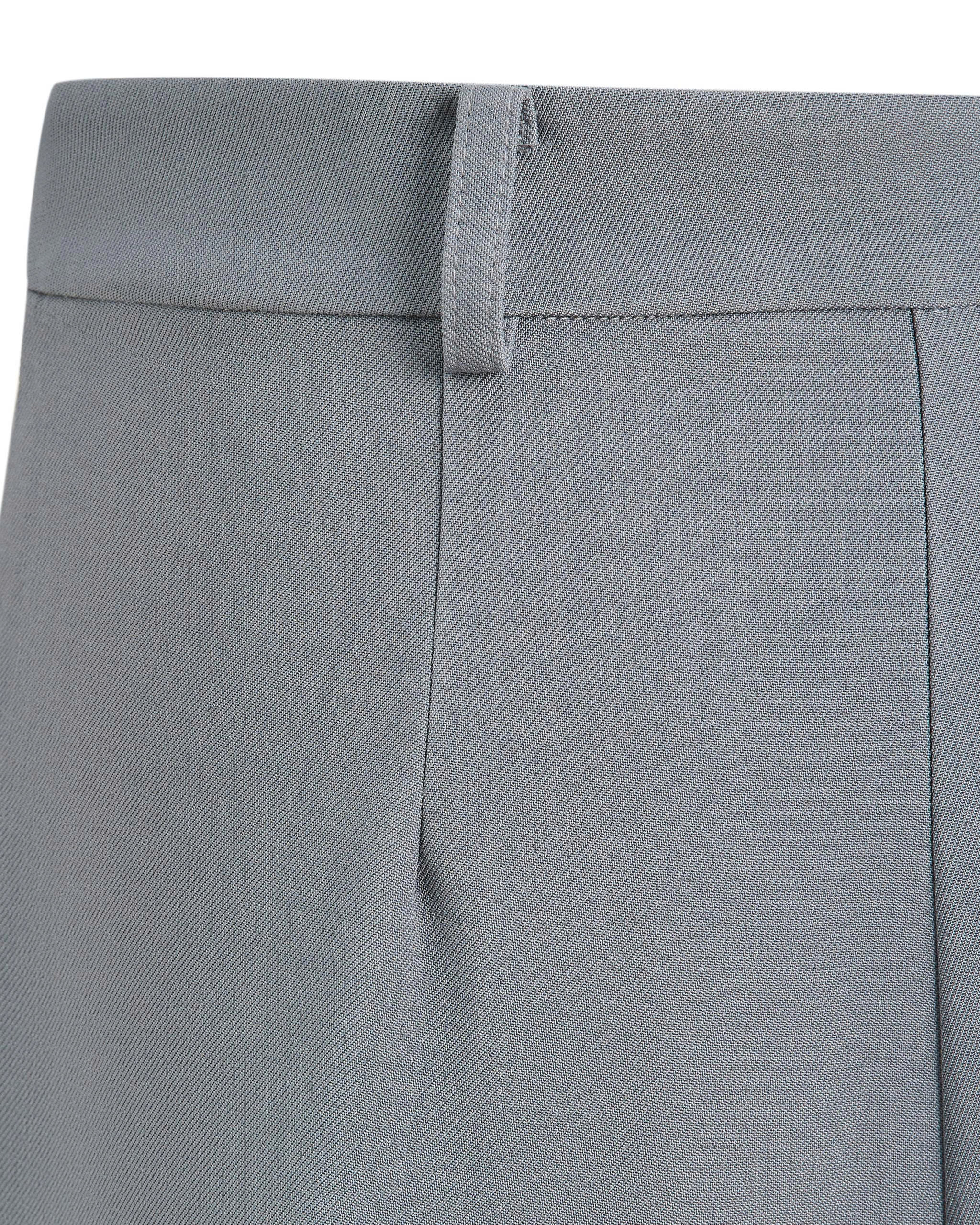 Cận cảnh thân sau và đai lưng quần short bigsize V-QS014