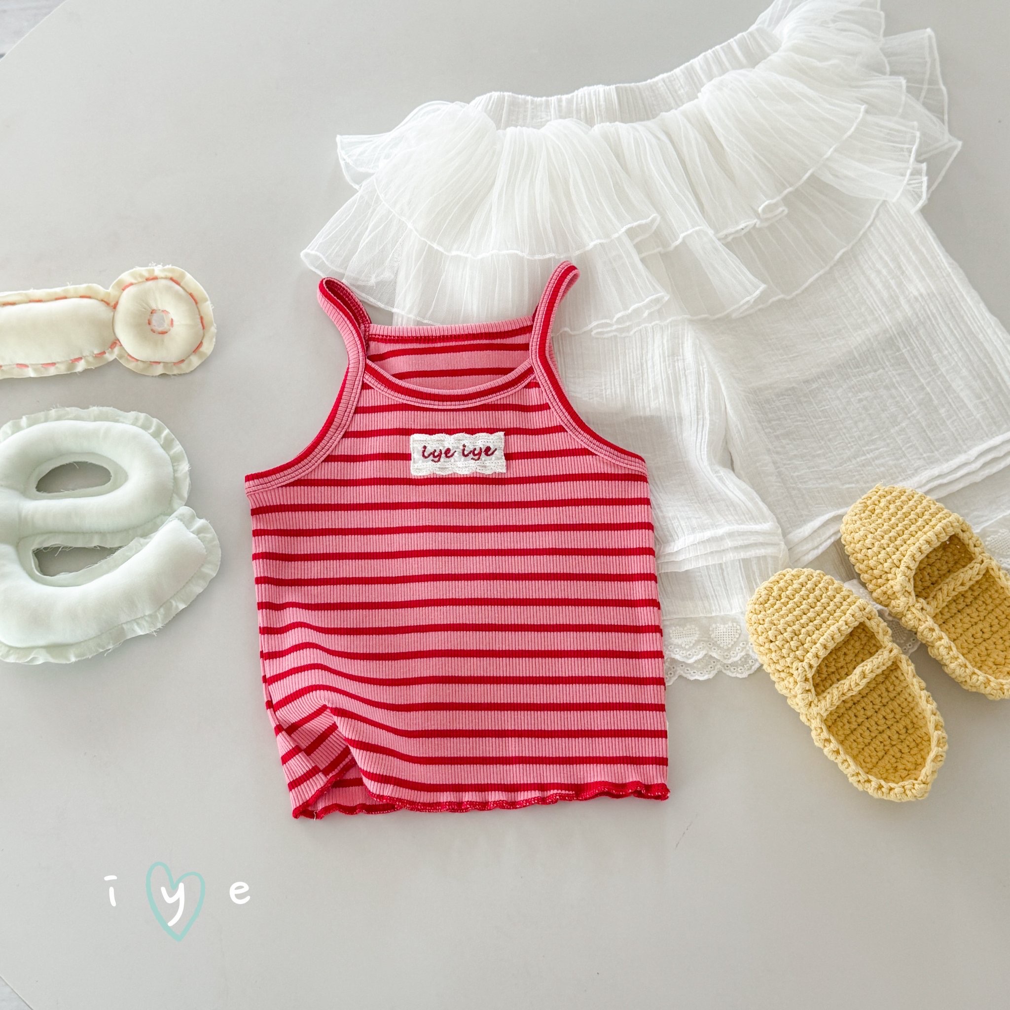 áo 2 dây kẻ hồng iye
