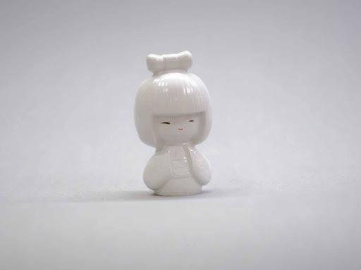 Product image - White Gloss Kokeshi Doll