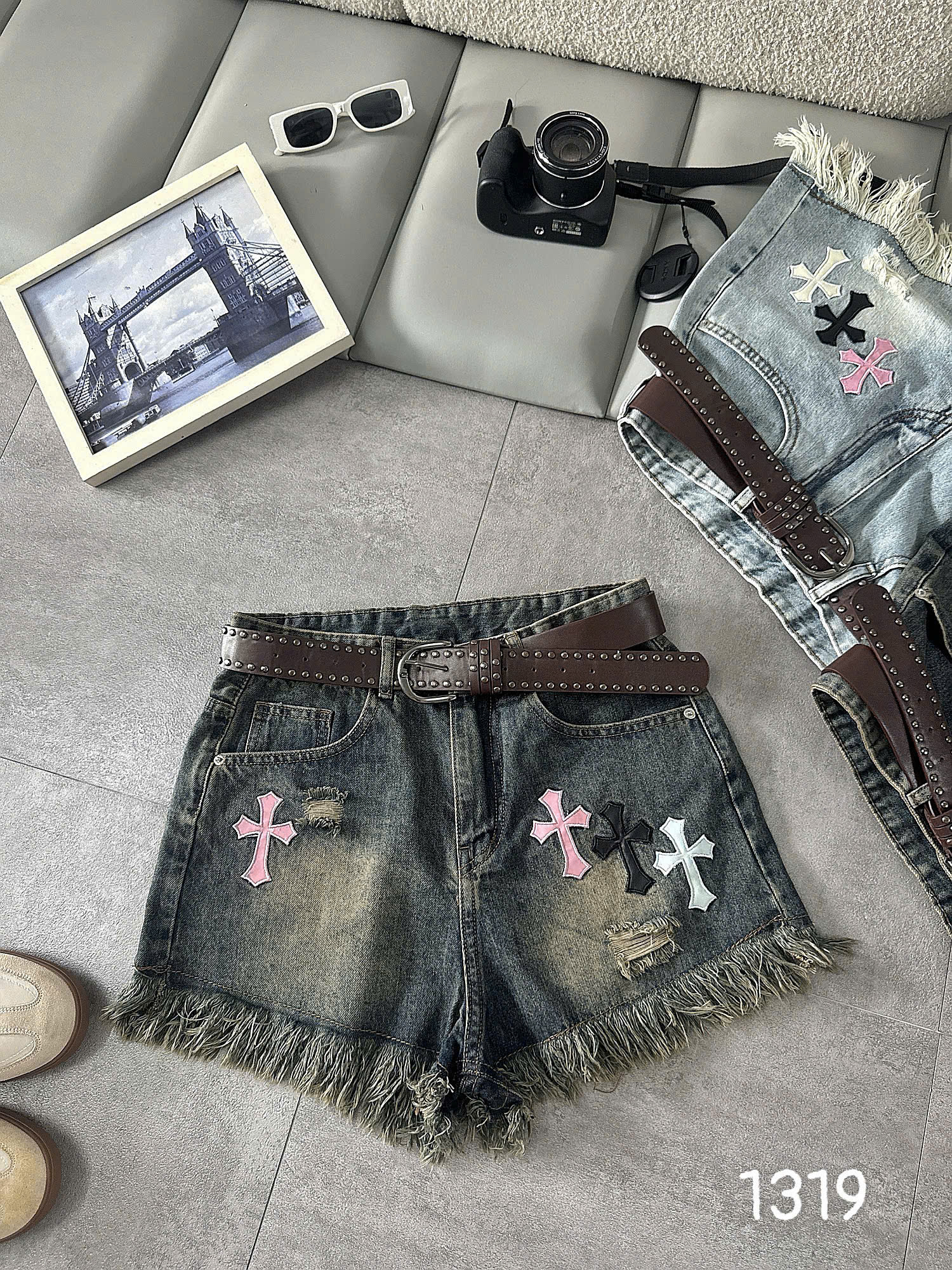 Quần short jean thêu chữ thập bigsize T-QSJ1319 góc mặc khác