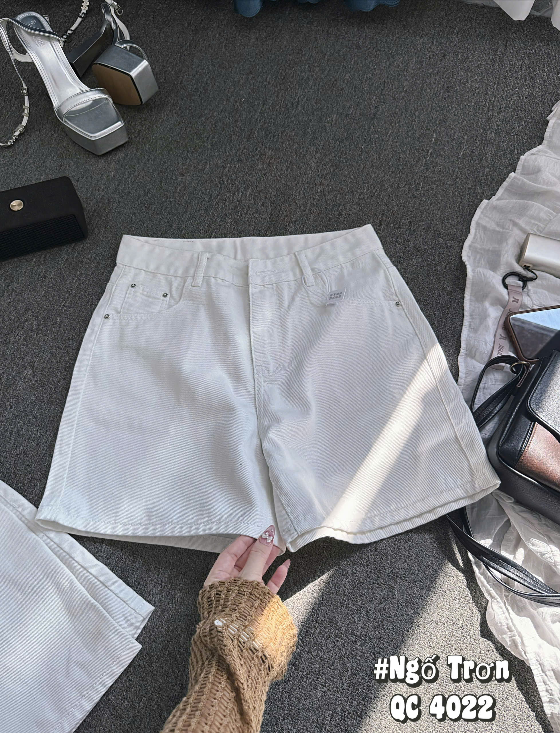 Quần short jean ngố trơn bigsize T-QSJ4022 màu trắng ảnh thật mặt trước