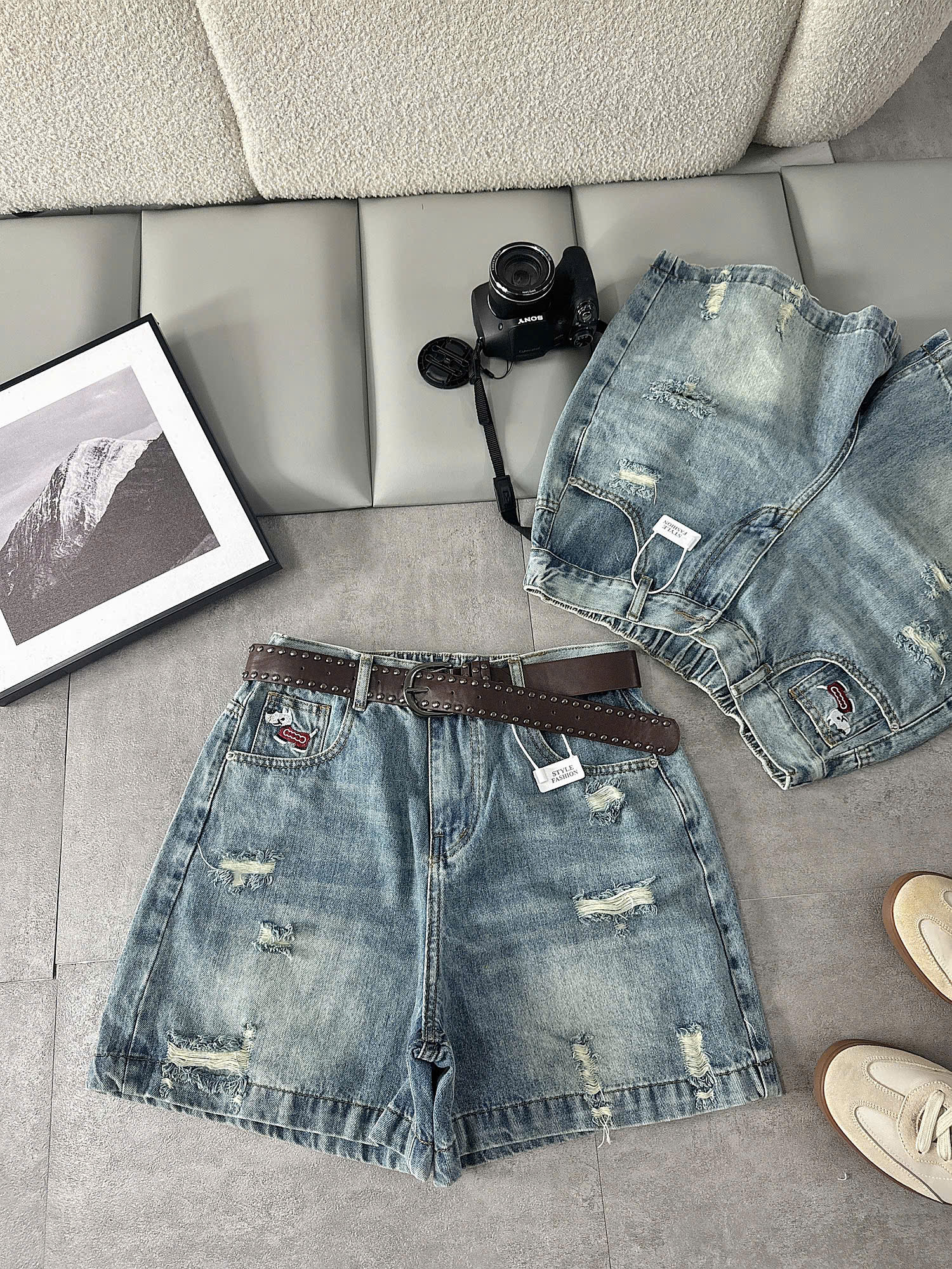 Ảnh mặc thật quần short jean lửng lưng thun T-QSJ71 góc kiểm tra dáng quần