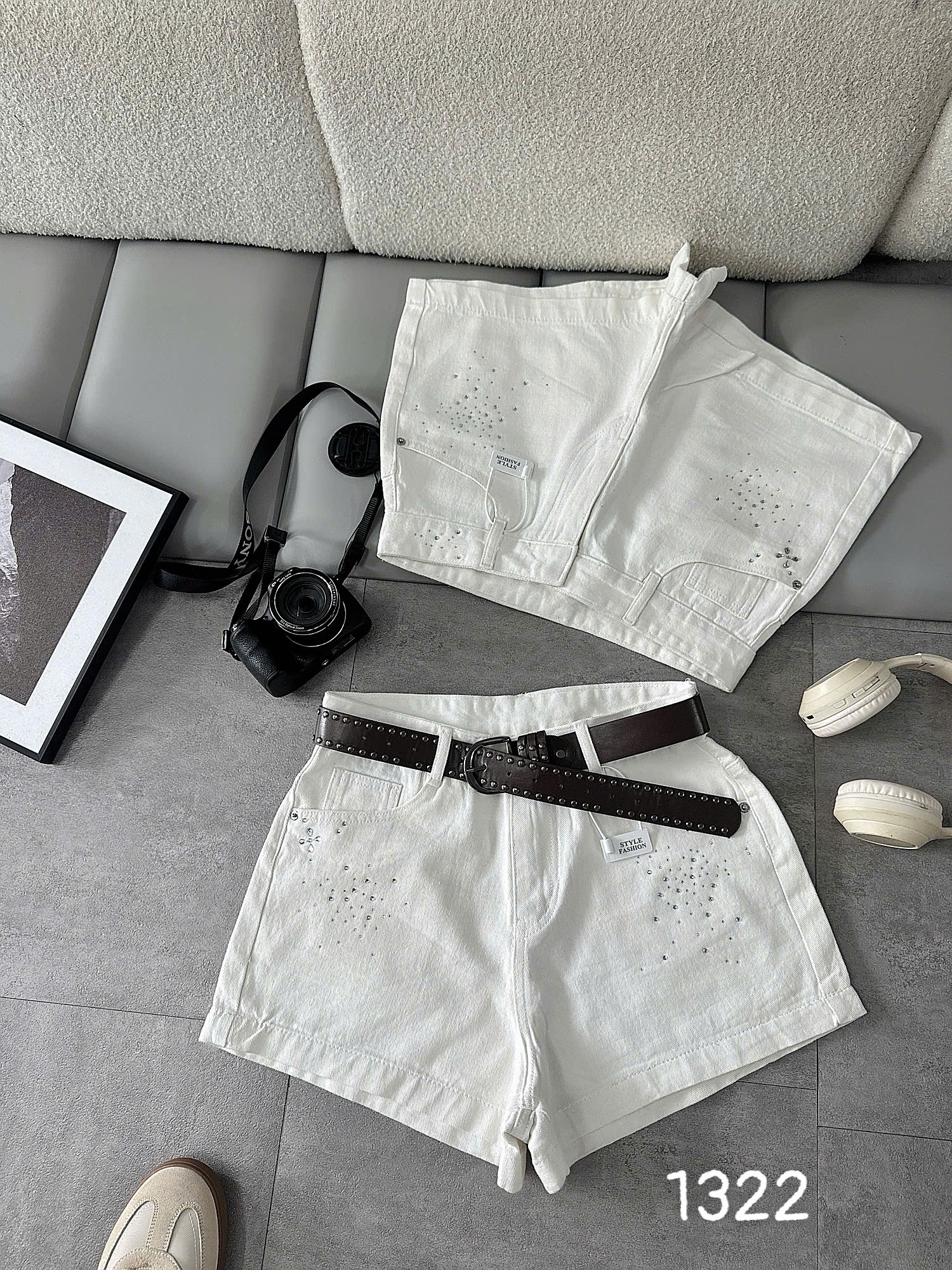 Quần short jean ép đá bigsize T-QSJ1322 màu trắng sáng trẻ dễ phối áo màu