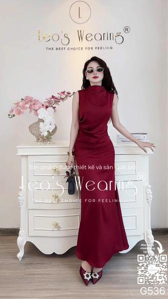 Product image - G536-Sét áo lụa cổ cao thiết kế dây rút chiết eo khéo léo+Chân váy dài đỏ