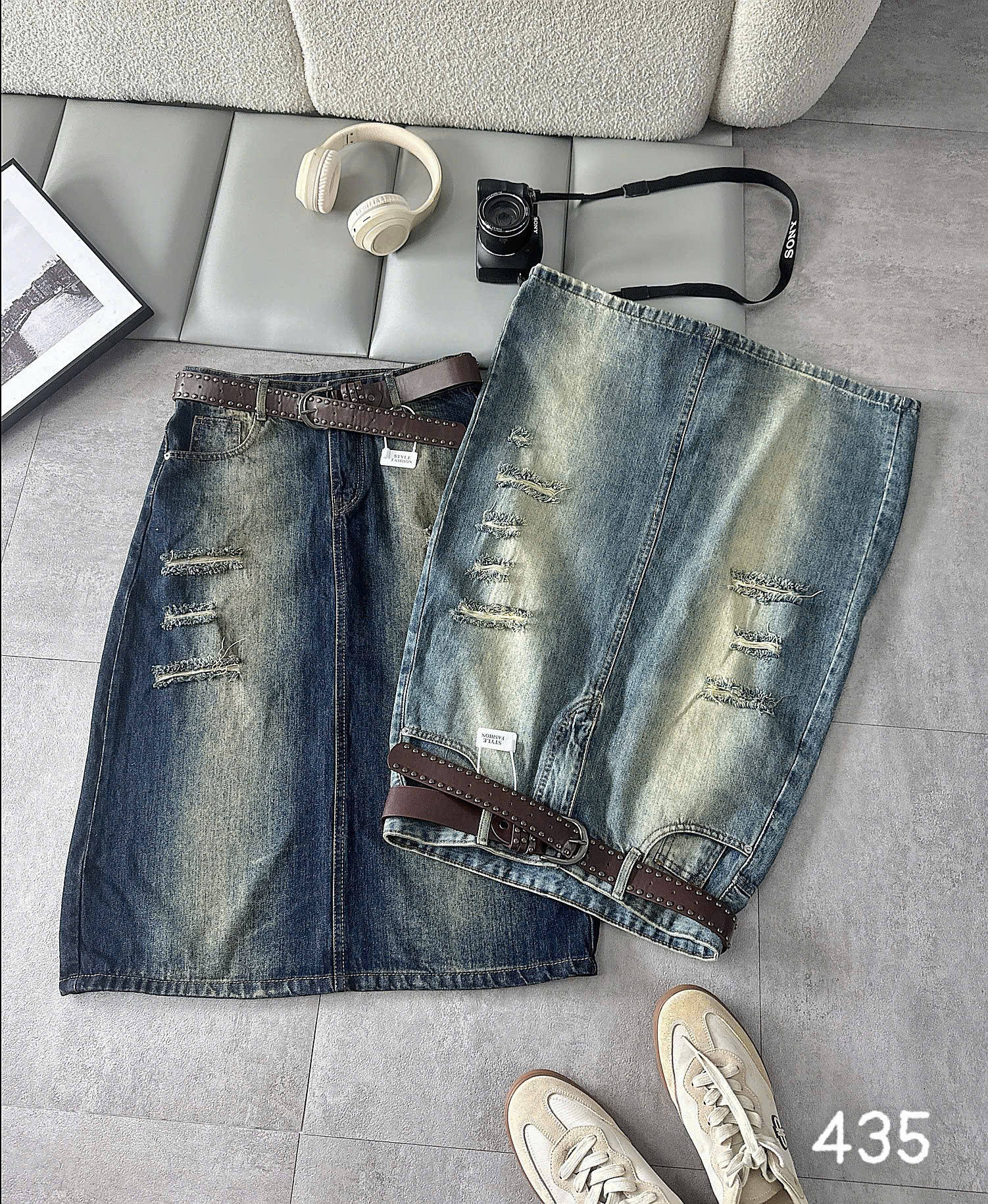Chân váy jean dài bigsize CVD435 xanh đậm và xanh nhạt phối rách thân trước
